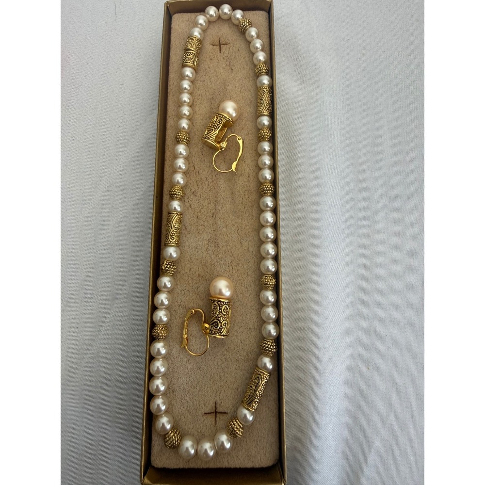 Vintage Faux Pearl Jewelry Set Gold Tone Ornate Filigree Necklace Clip Earrings